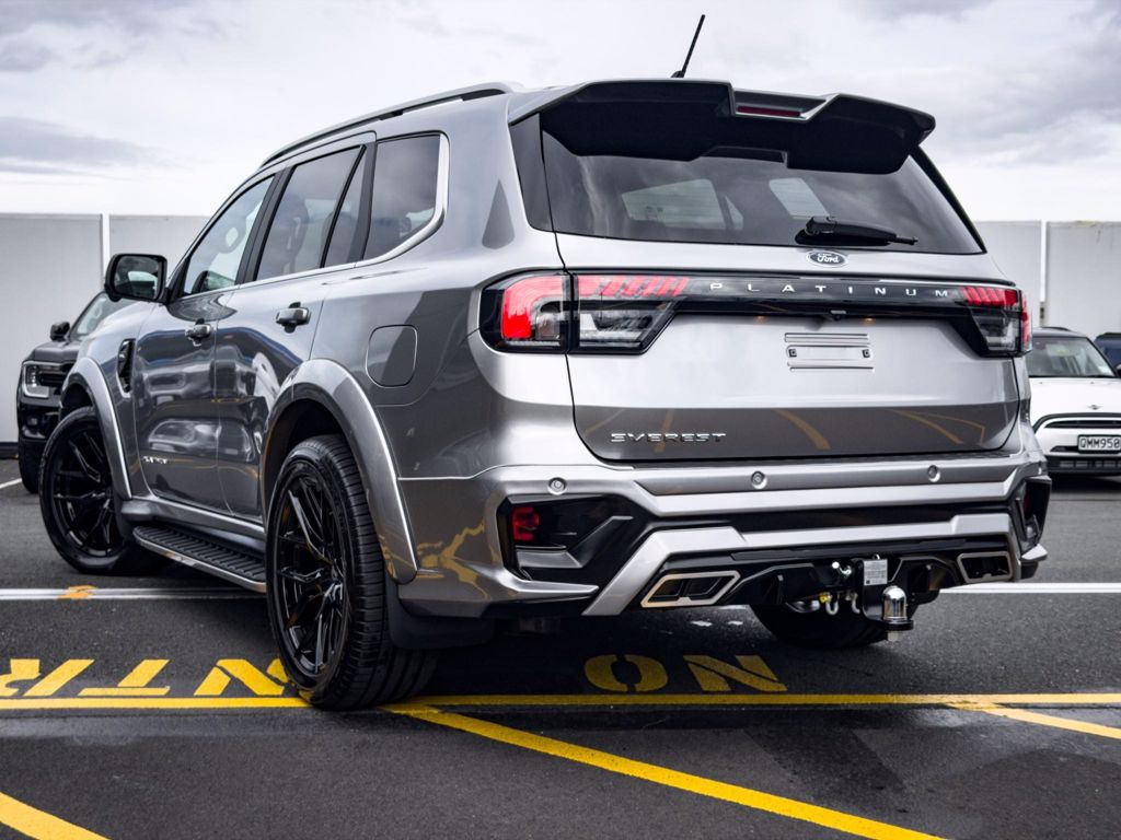 Everest Apex Rear